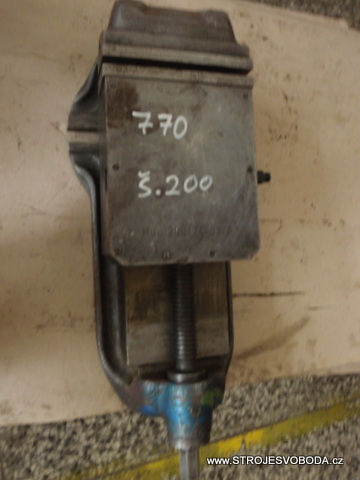 Svěrák strojní 200mm (P3294797.JPG)